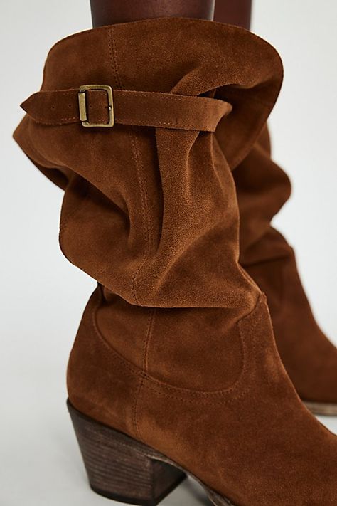 Get that authentic boho vibe with these super slouchy suede boots, featuring a pointed toe and buckle details for an extra chic look. **Fit:** Extra slouchy **Features:** Tall style, suede fabrication, pointed toe, buckle detail at topline, chunky block heel, pull-on design **Why We | Extra Slouch Boots by FP Collection at Free People in True Tan Suede, Size: US 9 Ankle Boots Suede, Slouchy Boots Outfit, Slouchy Suede Boots, Boots Boho, Slouch Boots, Fashion Diary, Boho Boots, Cheap Boots, Slouchy Style