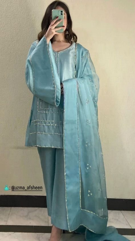 Eid Outfit Ideas, Simple Dress Casual, Modest Dresses Casual, Desi Fashion Casual, Fancy Dresses Long, Designer Dresses Casual, Quick Outfits, Stylish Dress Book, Easy Trendy Outfits