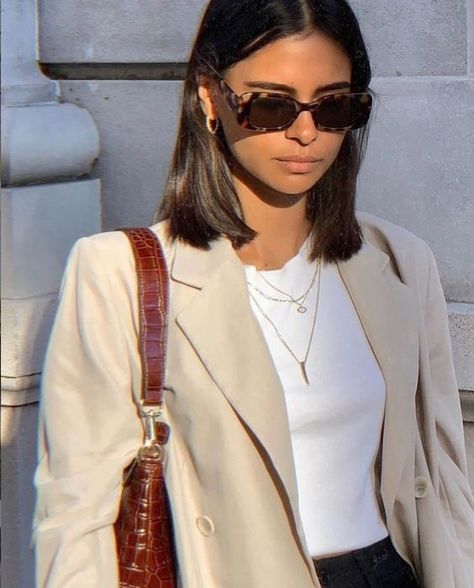 So cute for summer, comes with black as well! #sunnies #trendy #cute #fashion Urban Outfitters Outfit, Kim Kardashian Outfits, Kardashian Outfit, Urban Outfitters Clothes, Teen Outfits, Summer Outfits For Teens, Paris Mode, Looks Street Style, Mode Inspo