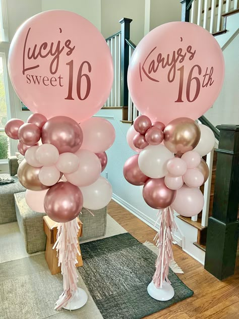 Sweet 16 Balloon Columns, Sweet 16 Balloon Bouquet, 16th Birthday Balloon Ideas, Balloon Centrepiece, Gold And Pink Balloons, Balloon Bar, Balloon Pillars, Baby Shower Girl Diy, Party Balloons Diy