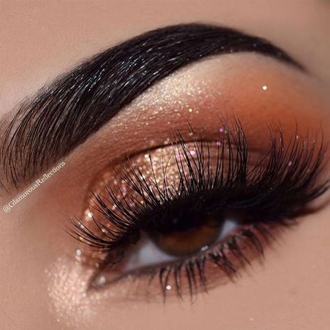 44. Gold orange makeup look Looking for the best eyeshadow eye makeup trends 2021. Whether smokey, Euphoria or soft glam eye makeup looks we’ve... Eye Makeup Trends, Glam Eye Makeup, Green Smokey Eye, Glittery Eyes, Orange Makeup, Face Care Tips, Best Eyeshadow, Eyeliner Makeup, How To Apply Eyeliner