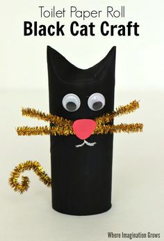 Toilet paper roll black cat craft for kids to make this Halloween! A not too spooky project for preschool! Art Project For Preschoolers, Black Cat Craft, Cat Crafts Preschool, Project For Preschoolers, Halloween Toilet Paper, Spooky Halloween Crafts, Kat Diy, Halloween Crafts Preschool, Toilet Paper Crafts