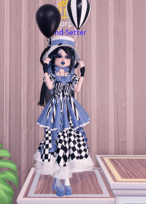 dti outfit surrealism alice in wonderland black blue patterns Surrealism Dti Outfits, Surrealism Outfit Dti, Surrealism Dress To Impress Outfit, Surrealism Dti Outfit, Surrealism Outfit, Surrealism Dress To Impress, Dti Theme, Roblox Dress, Blue Patterns