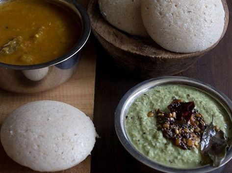 idli recipe Indian Delicacies, Country Food, Traditional Indian Food, Idli Recipe, Mini Quiches, Kerala Food, Blogger Photos, Indian Breakfast, Awesome Recipes