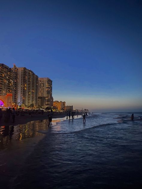 Beaches At Night Aesthetic, Daytona Aesthetic, Night At Beach Aesthetic, Daytona Beach Florida Aesthetic, Daytona Beach Aesthetic, Florida Night Aesthetic, Late Night Beach Aesthetic Couples, Nighttime Beach, Florida At Night