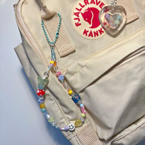 ⋆j on Twitter: "🐘 https://t.co/46loGQjGOH" / Twitter Mini Kanken Backpack Aesthetic, Bookbag Aesthetic, Leaf Craft Activities, Kanken Mini, Pink Keychain, Aesthetic Backpack, School Bookbags, Backpack Keychains, Backpack Decoration