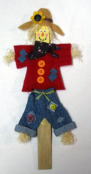 Paint Stick Scarecrow - Fun Family Crafts Simple Scarecrow, Fall Felt Crafts, Scarecrow Art, Scarecrow Craft, Paint Stick Crafts, Diy Scarecrow, Scarecrow Crafts, November Crafts, Easy Pumpkin Carving