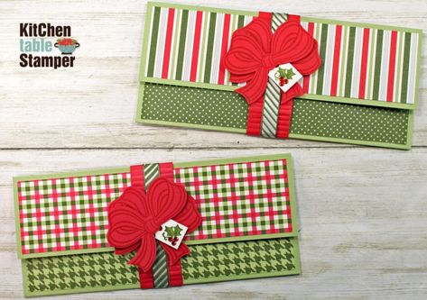 Gift Wrapped Money Holder Tutorial for Cash or Check Gifts Diy Christmas Money Holder, Money Cards Holder, Gift Money Holder, Christmas Money Cards, Cash Gift Card, Gift Cards Money, Money Gifts, Money Card, Creative Money Gifts