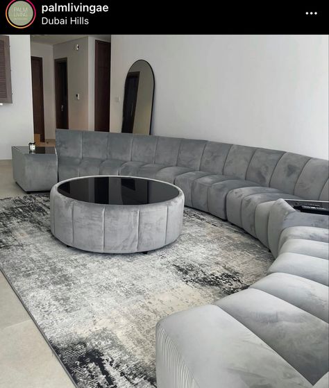 Curved Sofa Living Room, Luxury Sofa Living Room, Loft House Design, Latest Sofa Designs, Gold Sofa, Minimal Living Room, House Interior Design Styles, Corner Sofa Design, Sofa Decoration