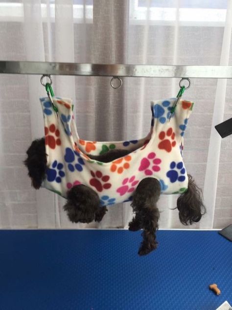 Teacup Calming Cradle / Grooming Hammock Dog Harness Tutorial, Dog Grooming Hammock, Diy Pet Costumes, Psychiatric Service Dog, Dog Grooming Tools, Cat Groomer, Grooming Business, Dog Grooming Shop, Diy Hammock