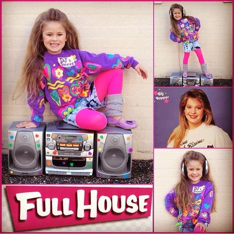 DJ Tanner costume idea for Amèlie Stephanie Tanner Full House, Dj Full House, Full House Tv Show, House Costume, Tv Show Halloween Costumes, Stephanie Tanner, Dj Tanner, 90s Costume, Cameron Bure