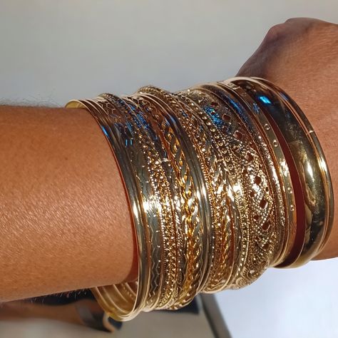 These Are Unqiue Large And Chunky Size Boho Style They Are Very Lightweight The Circumference Is 2 3/4 Wide On The Solid Bangles 20 Total Bangles These Will Fit Most Large Wrist Size They Look Great Layered Or Worn Individually Great Addition To Any Unique Wardrobe Gold Bangles Aesthetic, Boho Bangles, Layered Gold Jewelry, Chunky Jewellery, Unique Wardrobe, Shopping Link, Gold Bangle Set, Boho Bangle, Modern Gold Jewelry