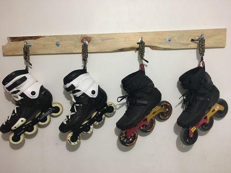 Inline Skates Rack Storage For Rollerblades, Rollerblade Storage Ideas, Ice Skate Storage Ideas, Rollerblade Storage, Skate Storage Ideas, Roller Skate Storage, Kids Garage, Skate Tattoo, Skateboard Room