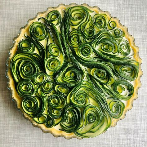 Homemade Zucchini Quiche Pastry Platter Ideas, Plate Presentation Ideas, Carmelized Bacon, Pastry Platter, Zucchini Tarte, Baking Business Ideas, Tart Pastry, Zucchini Quiche, Made In Home