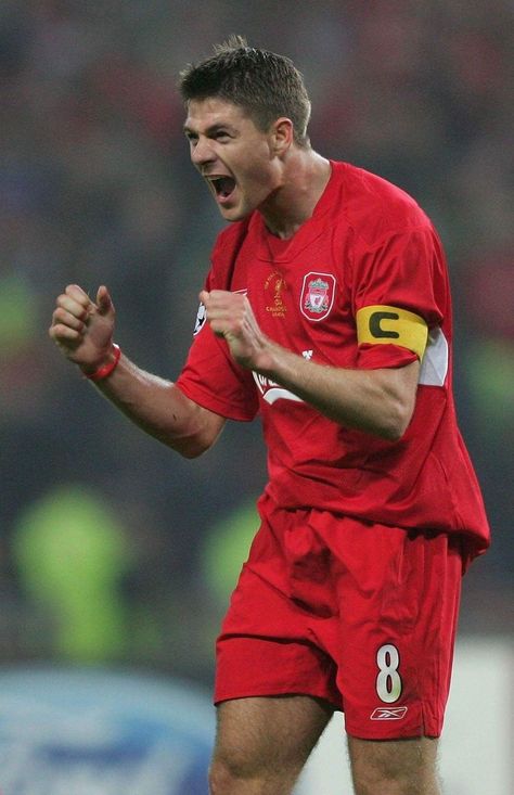 The Liverpool icon during the comeback in the 2005 champions league final. Gerrard Liverpool, England Football Players, Ynwa Liverpool, Liverpool Anfield, Brazil Football Team, Liverpool Legends, Liverpool Soccer, Liverpool Team, This Is Anfield