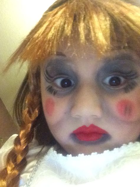 Annabelle Halloween Costume Annabelle Funny, Annabelle Halloween Costume, Annabelle Costume, Annabelle Halloween, The Conjuring Annabelle, Silly Halloween, Annabelle Doll, Iphone Wallpaper Cat, Doll Halloween Costume