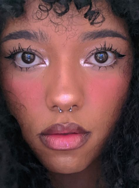 Short Septum Piercing, Snug Septum Piercing, Dainty Septum Piercing, Septum Piercing Aesthetic, Small Septum Piercing, Small Septum, Dream Piercings, Septum Nose Piercing, Makeup Clean