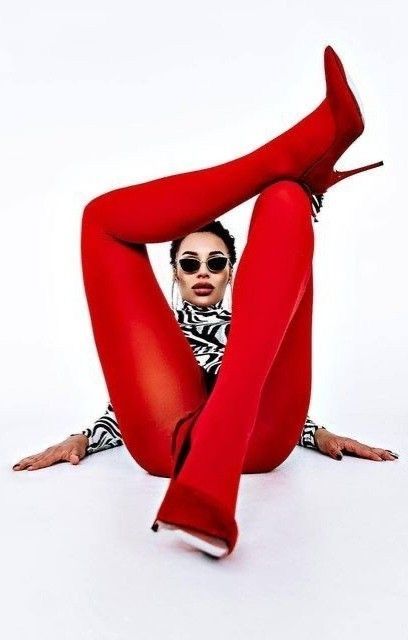 Red Editorial Photoshoot, Tights Photoshoot Ideas, Red Tights Photoshoot, Editorial Photoshoot Ideas Studio, Bold Photoshoot Ideas, Christmas Fashion Photography, High Fashion Shoots, Red Tights, Beautiful Photoshoot Ideas