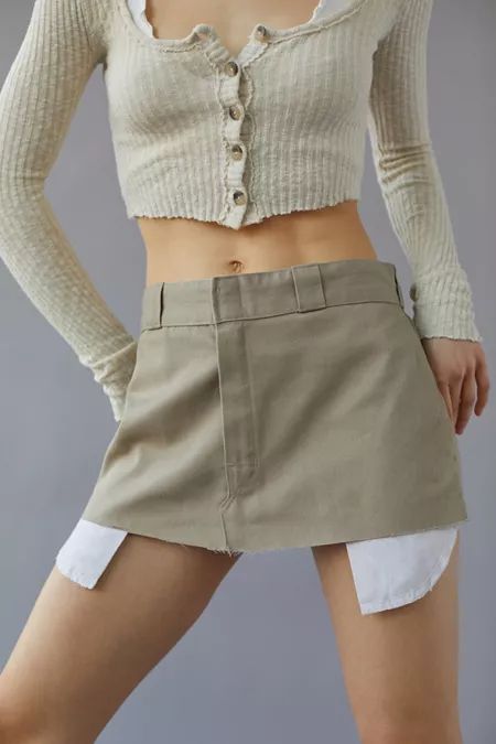 Juicy Couture UO Exclusive Velour Tube Top | Urban Outfitters Dickies Mini Skirt Outfit, Dickies Skirt Outfit, Dickies Skirt, Low Waisted Mini Skirt, Trip Clothes, Modern Workwear, Low Rise Mini Skirt, Travel Attire, Low Rise Skirt