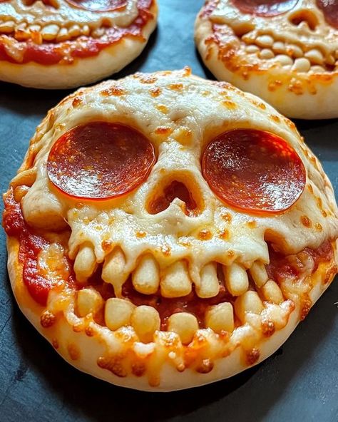 Pizza Skulls, Skull Pizza, Fall Holidays, Pizza Sauce, Pizza Dough, Pepperoni Pizza, 2 Cups, Dough, Pizza