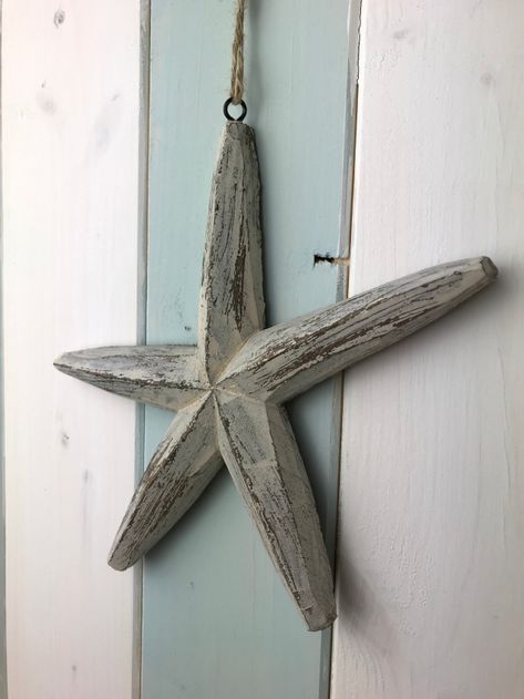 Starfish Diy Decor, Painted Starfish Ideas, Starfish In Windows, Driftwood Starfish, Bohemian Starfish-shaped Turquoise Jewelry, Starfish Decor, Seaside Decor, Distressed Painting, Recycled Art