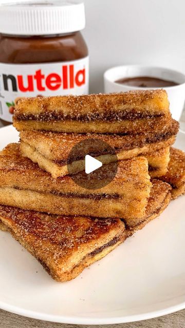 Nutella Sandwich Ideas, Nutella Toast, French Toast Nutella, Breakfast French Toast, Nutella Ideas, Things To Make With Nutella, French Toast Recipe Without Vanilla, French Toast Recipe Nutella, Nutella Recipes French Toast