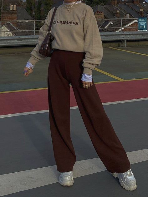 40s Mode, Paris Mode, Brown Outfit, Brown Pants, Indie Outfits, Mode Inspo, 가을 패션, Mode Vintage, Looks Style