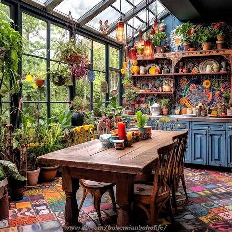 Eclectic Kitchen Bohemian, Therapy Farm, Indie Kitchen, Eccentric Kitchen, Hippie House, Kitchen Bohemian, Colorful Patio, Eclectic Kitchen, Bohemian House