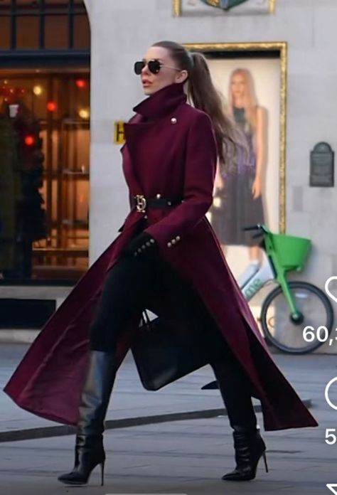 Laura Blair Style, Laura Blair, Winter Fashion Outfits Casual, Classy Work Outfits, Red Coat, Looks Chic, Style Mistakes, Suit Fashion, Winter Fashion Outfits