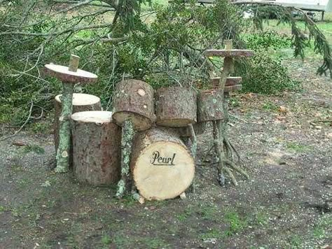 drum, nature  Just a great idea found here Outdoor Playscapes, Diy Tree, Children's Garden, Natural Playground, Outdoor Classroom, Nature Play, Outdoor Learning, Tree Stump, Reggio Emilia