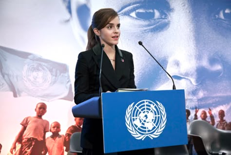 10 Examples of Great Leaders and Their Number One Daily Habit Emma Watson United Nations, Emma Watson Speech, Powerhouse Women, Famous Speeches, Social Equality, Female Directors, Equal Pay, Malala Yousafzai, Girl Boss Style