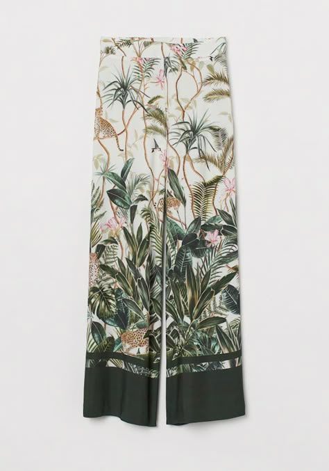 Travel Ootd, High Waisted Dress Pants, Wide Trousers, Jungle Print, White Leaf, Print Pants, Floral Wraps, Holiday Style, Wrap Dress Floral