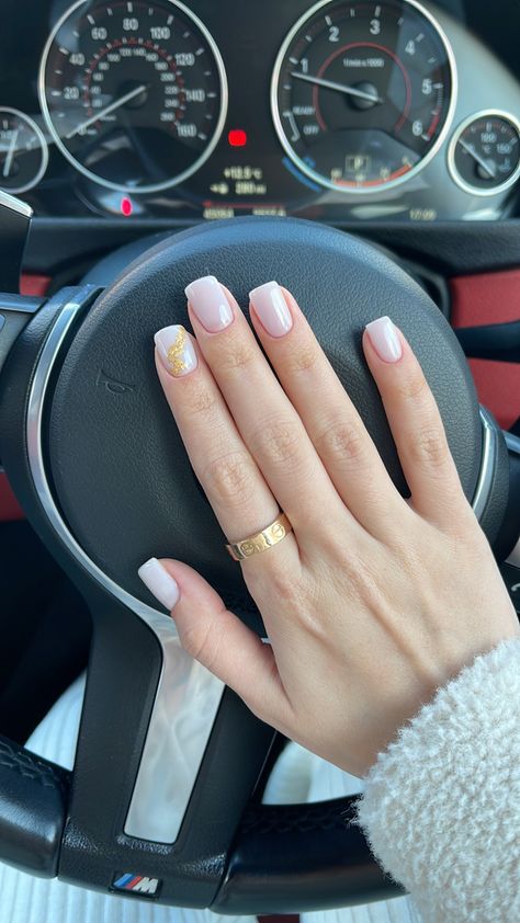 Short Russian Nails, Short Russian Manicure, Manicure Russian, Russian Manicure Neutral, Russian Nail Art, Russian Manicure Inspiration, Russian Nails Design, Russian Manicure Short Nails, Russian Nails