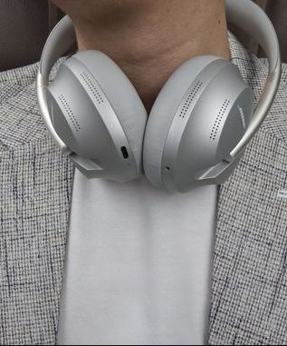 Bose Noise Cancelling Headphones 700 Aesthetic, Bose 700 Headphones Aesthetic, Bose Headphones Outfit, Bose 700 Headphones, Mod Vanilla, Bose 700, Headphone Outfit, Apple Ideas, Bose Headphones