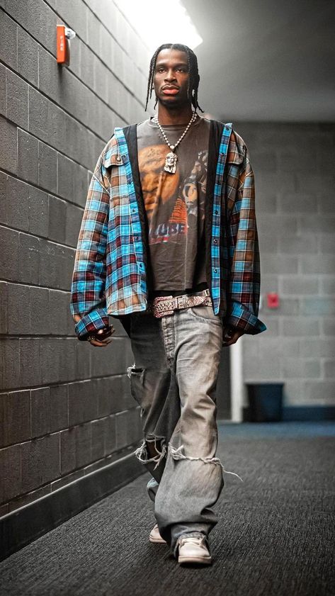 Shai Fits, Shai Gilgeous Alexander Outfits, Rapper Outfits Men, Rapper Fits, Rapper Streetwear, Rnb Style, Tunnel Fits, Asap Rocky Outfits, Hip Hop Style Outfits