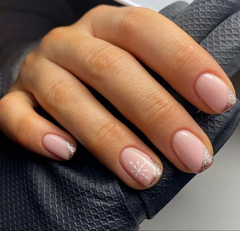 Beige Nail Designs, Beige Nail, Beige Nails Design, Pink Tip Nails, Nail Designs Ideas, New Years Nail Designs, Candy Cane Nails, Cute Christmas Nails, Christmas Gel Nails