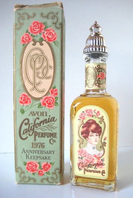 Avon California Perfume Co – 1976 Anniversary Keepsake Vintage Makeup Packaging, Vintage Makeup Products, Perfume Company, Vintage Parfum, Makeup Packaging, Perfume Label, Hermes Perfume, Etiquette Vintage, Cosmetic Labels