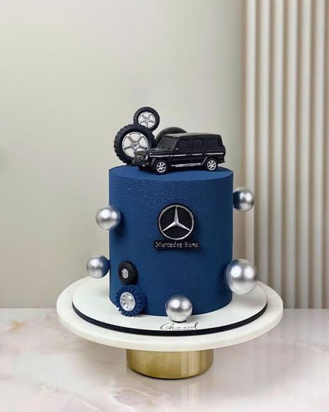 Mercedes Cake Birthdays, Man Birthday Ideas, Men’s Cake, Cake For Mens Birthday, Car Cake Ideas, Cake Design For Boys, Car Theme Cake, Cake Ideas For Men, Car Cakes For Men