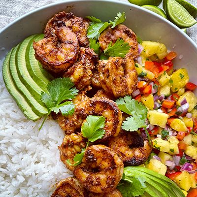 Big Y Blackened Shrimp Bowl with Pineapple Salsa Blackened Shrimp Bowls, Blackened Shrimp Bowl, Shrimp Pineapple Bowl, Asian Shrimp, Sriracha Salmon, Asian Bowls, Pineapple Salsa Recipe, Blackened Shrimp, Pineapple Bowl