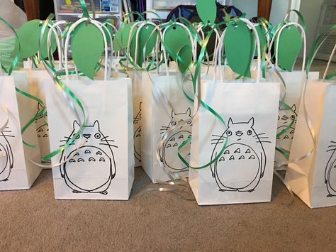 Totoro party favor/gift bags Gibli Studio Party, Totoro Bday Party, Totoro Decorations Party, Totoro Party Favors, Totoro Birthday Party Ideas, Gibli Studio Birthday Party, Studio Ghibli Decorations Party, Totoro Party Ideas, Ghibli Themed Party