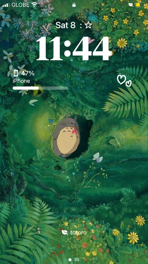 My Neighbor Totoro Aesthetic, Ios 16 Customization, Ios Lock Screen Ideas, Totoro Aesthetic, Totoro Wallpaper, Aesthetic Studio Ghibli, My Lockscreen, Aesthetic Lock Screen, Lock Screen Ideas