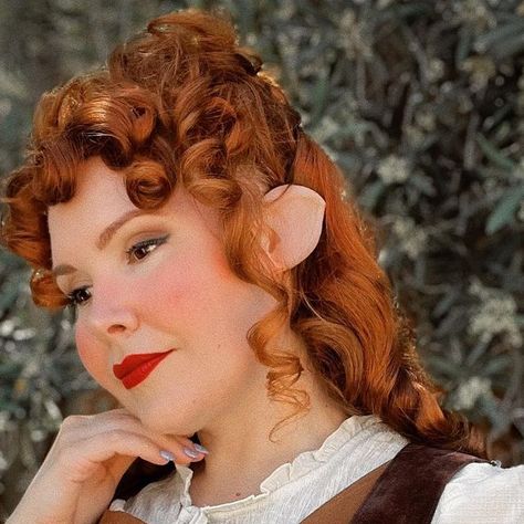 Hobbit Makeup Look, Hobbit Cosplay Female, Hobbit Makeup, Hobbit Cosplay, December 30, Holiday Inspiration, Tolkien, Holidays And Events, The Hobbit