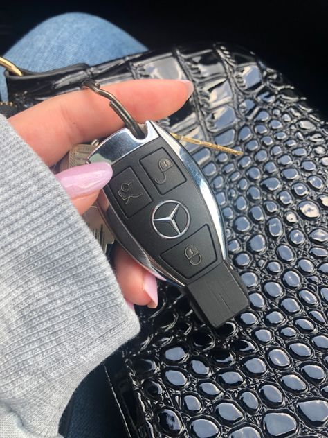 #mercedes #nails #nailinspo #bag #purse #keys Benz Keys Aesthetic, Car Keys Mercedes, Holding Car Keys Aesthetic, Mercedes Benz Keys Aesthetic, Mercedes Car Keys, Mercedes Benz Car Keys Aesthetic, Mercedes Keys Aesthetic, Car Key Aesthetic, Mercedes Benz Keys