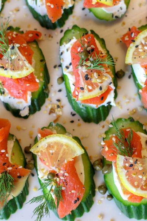 Everything Bagel Cucumber Bites with Smoked Salmon (Low Carb, GAPS, Primal) - Prepare + Nourish Smoked Salmon And Cream Cheese Cucumber Bites, Everything Bagel Cucumber, Bagel Cucumber, Smoked Salmon Appetizer, Salmon Appetizer, Smoked Salmon Recipes, Everything Bagel Seasoning, Cucumber Slices, Cucumber Bites