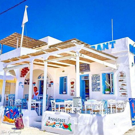 Karavostasis @turigal Greece Theme Restaurant, Santorini Cafe, Greek Cafe, Greek Town, Urban Furniture Design, Cafe Logo Design, Greek Restaurant, Blue Patio, Coffee Shop Interior Design