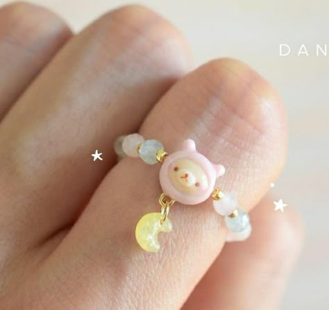 Clay Bead Charms, Kawaii Rings, Cincin Diy, Kawaii Ring, Woo Woo, Kawaii Jewelry, Cute Clay, Polymer Clay Charms, Cute Rings