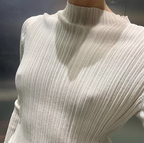 Issey Miyake Pleats, Issey Miyake Pleats Please, Pleats Please, Fashion 2020, Issey Miyake, Minimal Fashion, White Top, Fashion Inspo Outfits, Spring Fashion