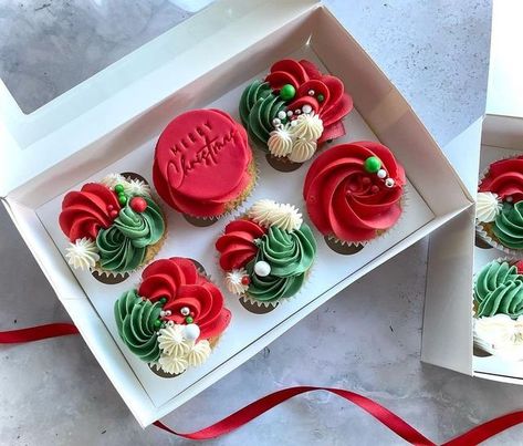 Elf On The Shelf Cupcakes, Cake Bday, Cupcake Flowers, Cute Christmas Ideas, Bento Cakes, Christmas Treats Boxes, Xmas Treats, Cupcake Cake Designs, Tea Ideas