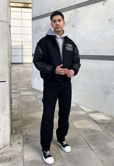 Chill Outfits Men Street Styles, Varsity Jacket Aesthetic Boy, Black Varsity Jacket Outfit Men, Varsity Jacket Outfit Black, Black Varsity Jacket Outfit, Varsity Jacket Outfit Mens, Fashion Aesthetic Outfits, Japanese Mens Fashion, Varsity Jacket Outfit