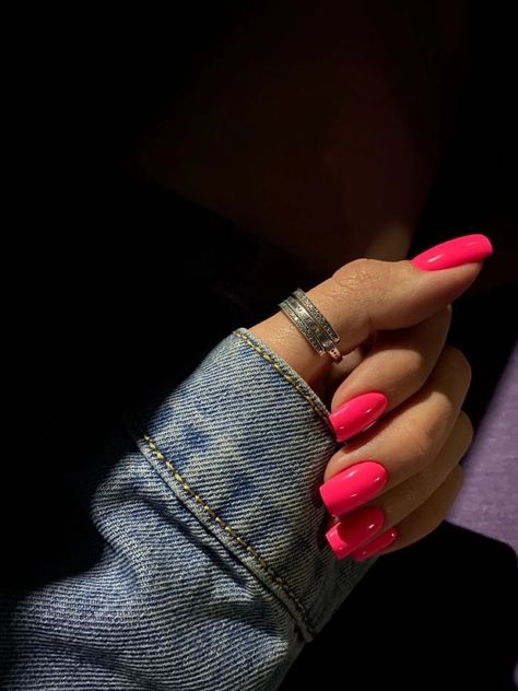 Simple Summer Nails Neon, Nails Summer 2020, Perfect Summer Nails, Pool Nails, Vacation Nails Beach, Sea Nails, Nails Neon, Hot Pink Nails, Nails Trends